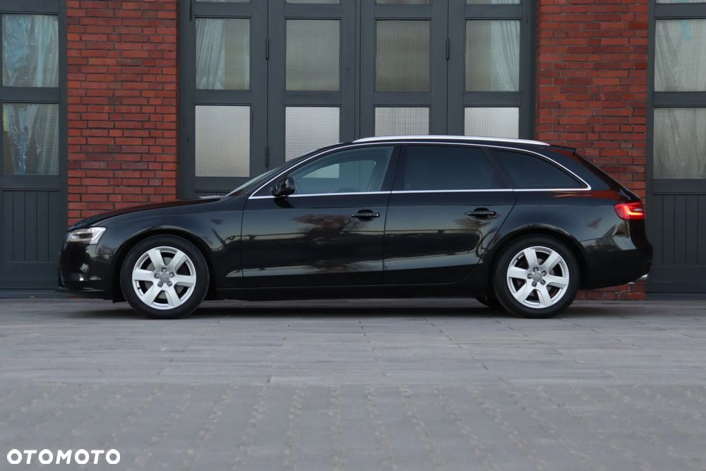Audi A4 Avant 2.0 TDI ultra DPF Attraction - 4