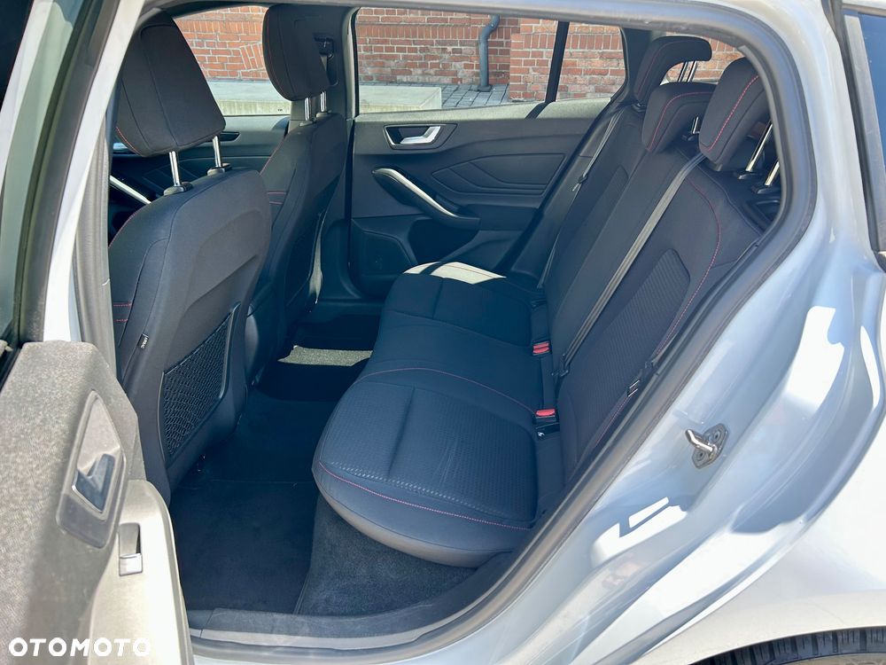 Ford Focus 1.5 EcoBoost ST-Line ASS - 19