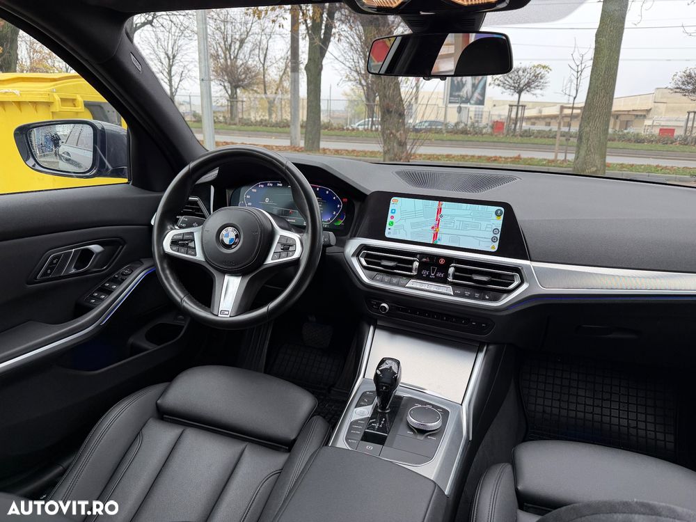 BMW Seria 3 320i AT - 12