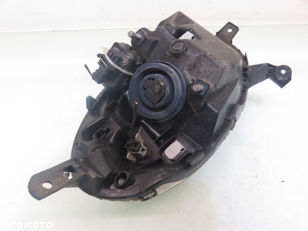 LAMPA PRAWA PRZEDNIA NISSAN MICRA III K12 - 4