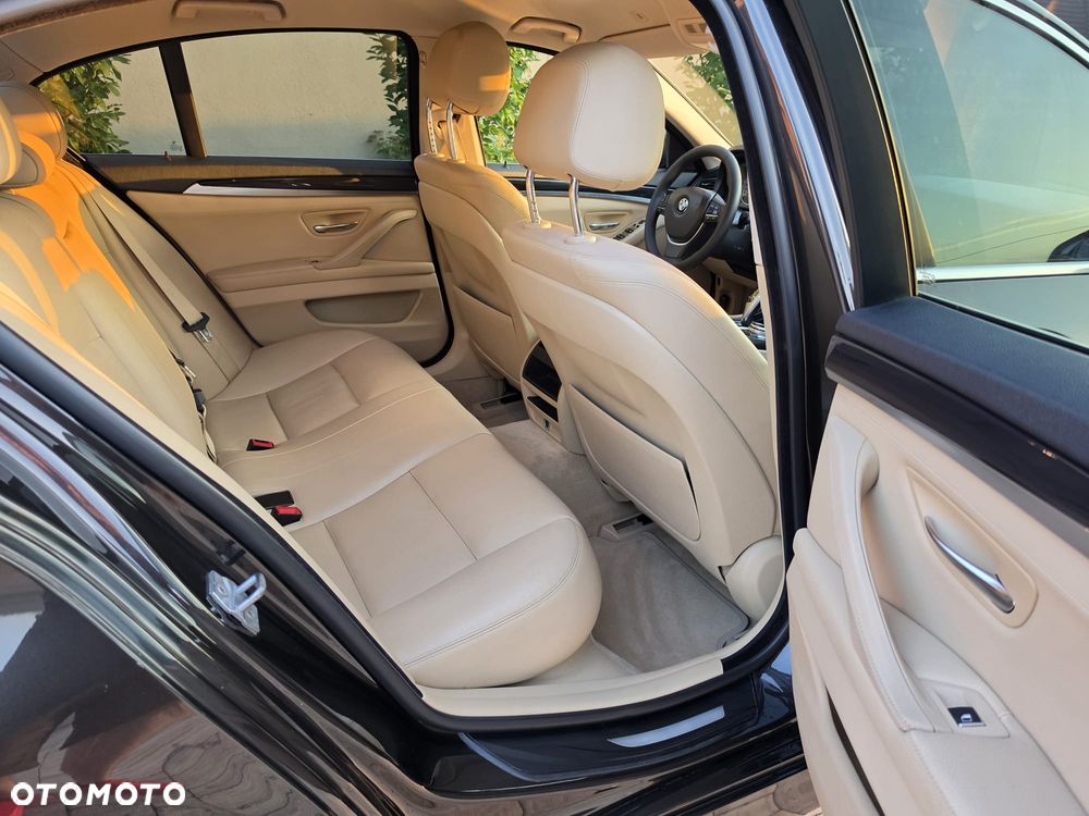 BMW Seria 5 520d - 14