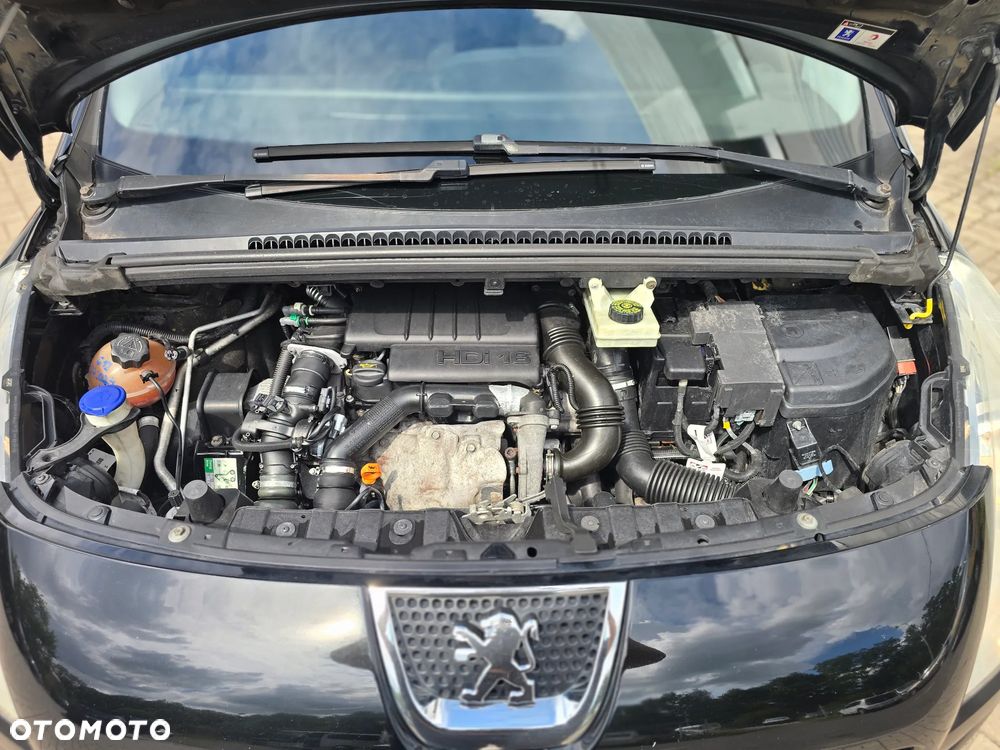 Peugeot 3008 1.6 HDi Trendy - 30