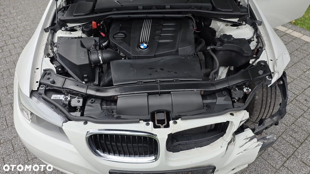 BMW Seria 3 318d DPF Edition Lifestyle - 17