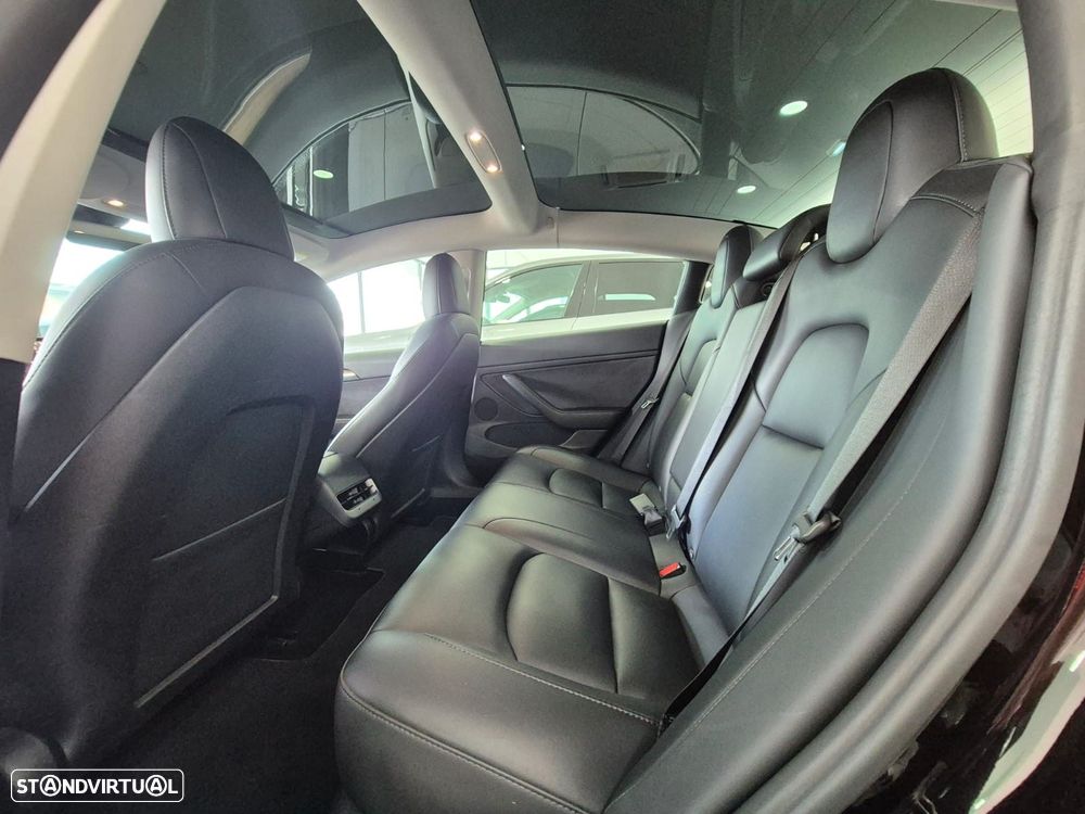 Tesla Model 3 Long Range Tração Traseira - 11