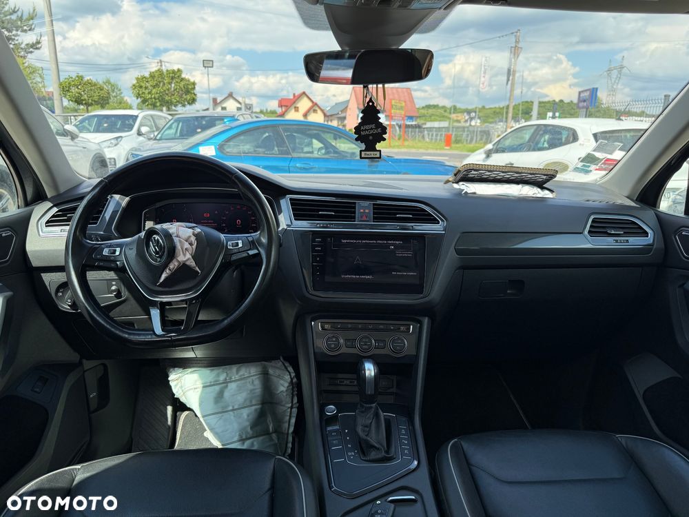Volkswagen Tiguan - 9