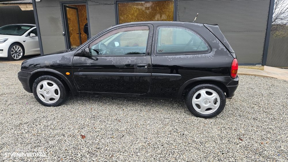Opel Corsa 1.4 16V Sport - 12