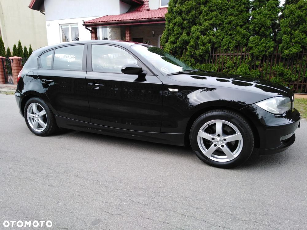 BMW Seria 1 118d DPF - 8