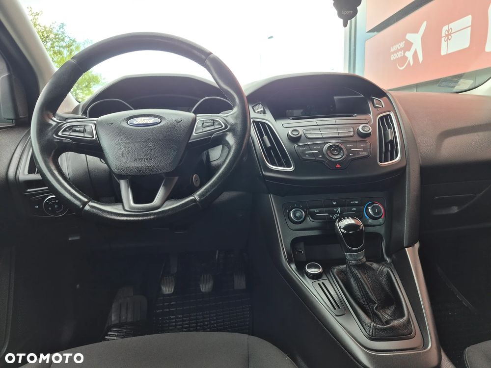 Ford Focus 1.6 Titanium - 6
