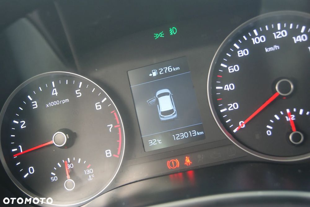 Kia Rio 1.0 T-GDI L - 40