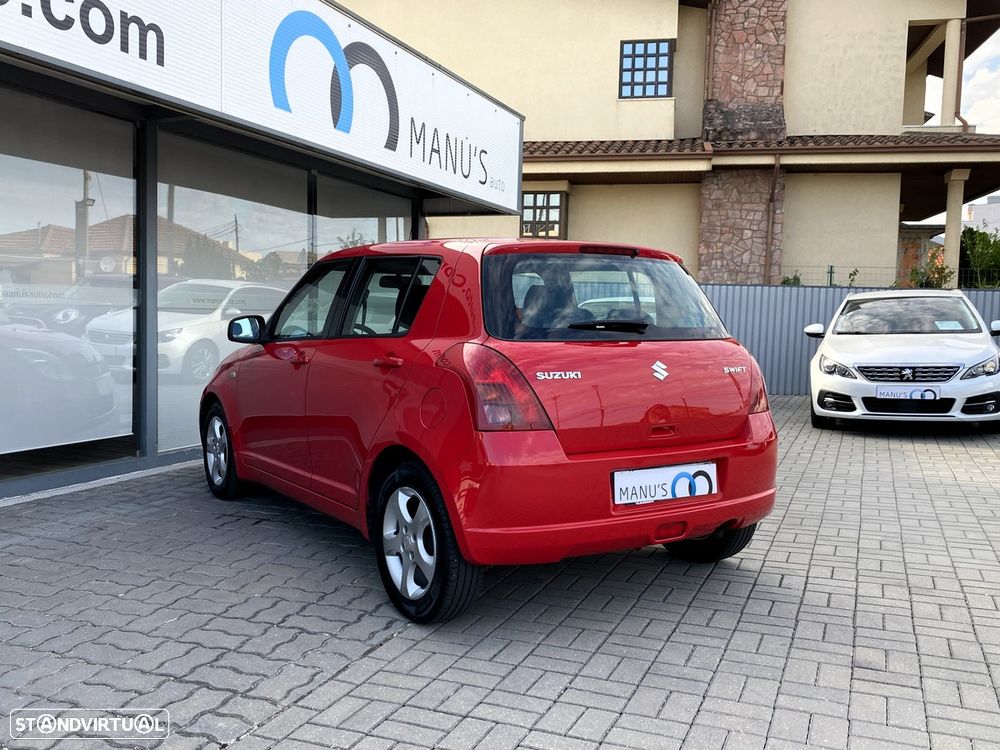 Suzuki Swift 1.3 16V GLX - 8