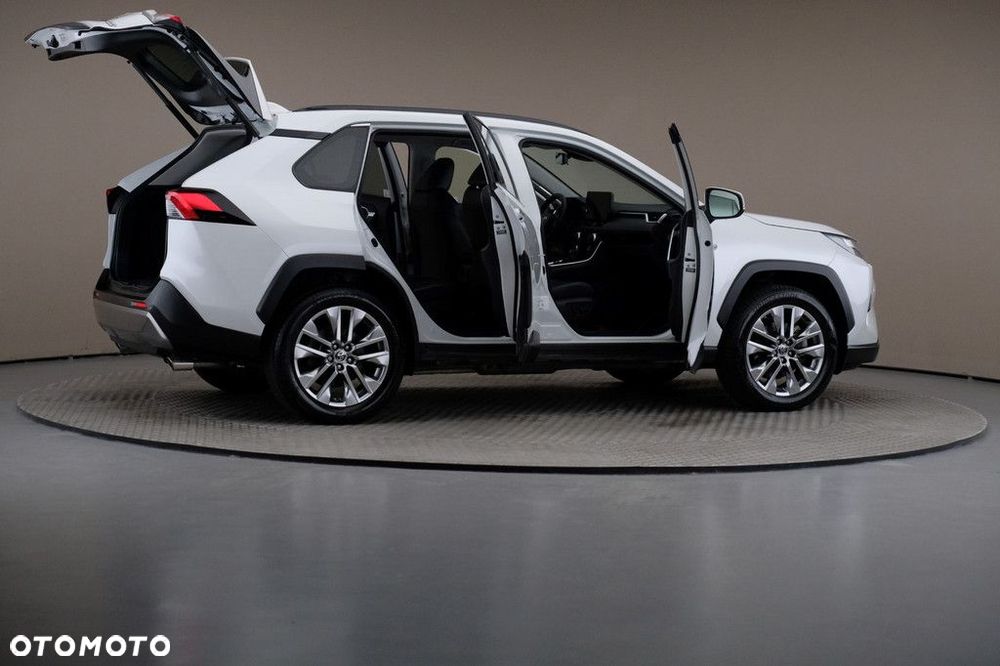 Toyota RAV4 - 6