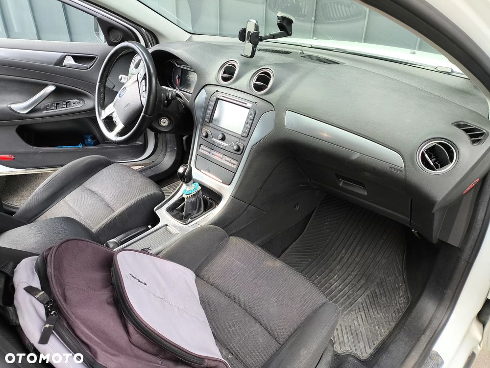 Ford Mondeo 2.0 TDCi Titanium - 8