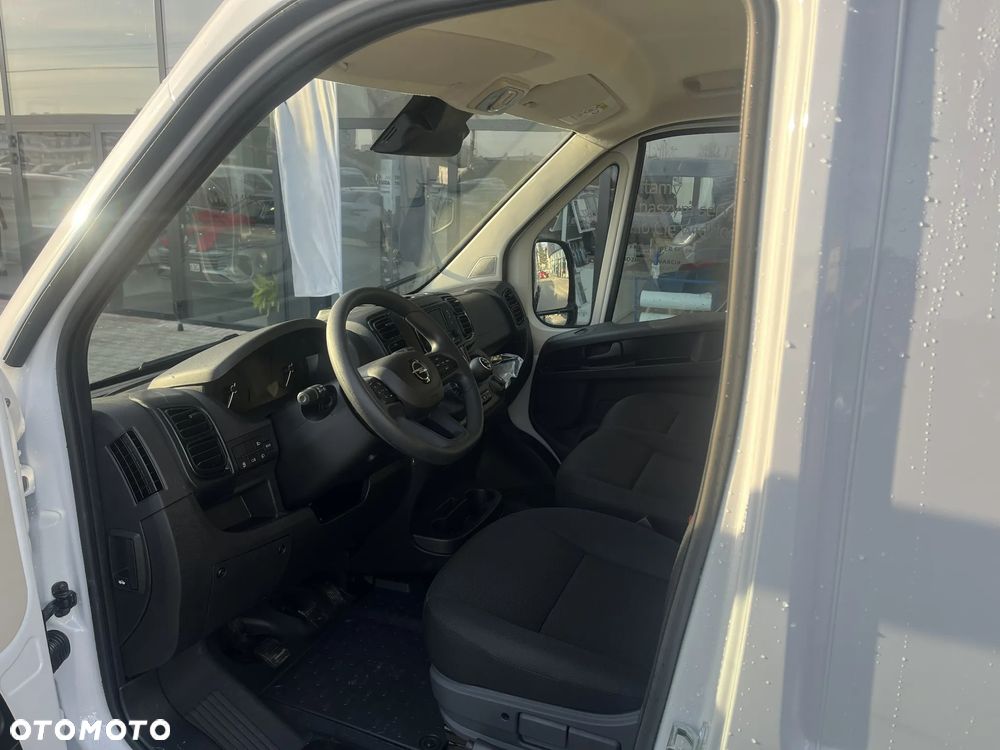 Opel Movano - 10