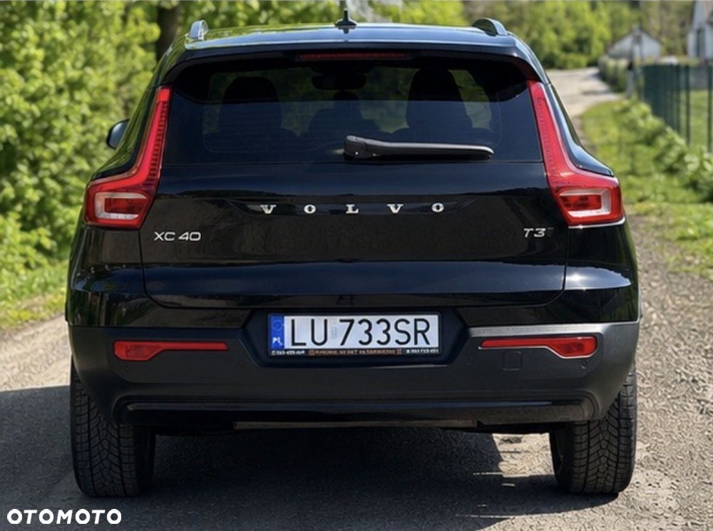 Volvo XC 40 T3 Momentum - 4