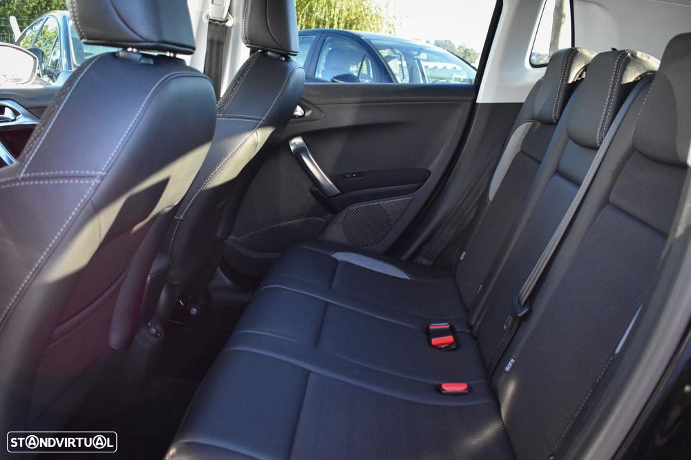 Peugeot 2008 1.2 VTi Allure - 7