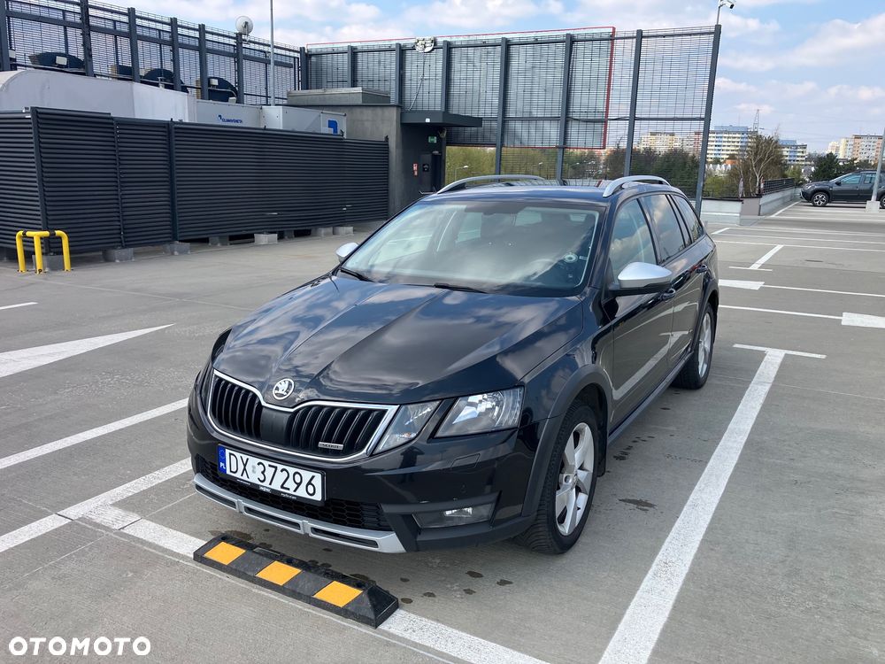 Skoda Octavia 2.0 TDI 4x4 DSG Scout - 1
