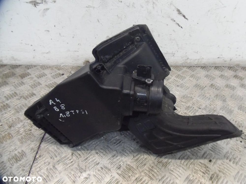 AUDI A4 B8 1.8TFSI OBUDOWA FILTRA POWIETRZA - 1