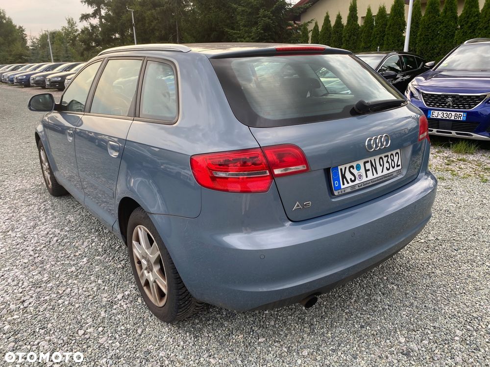 Audi A3 Sportback 1.6 S line Sportpaket (plus) - 4