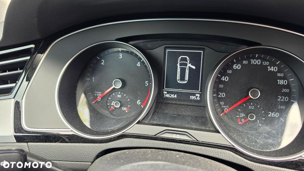 Volkswagen Passat Variant 2.0 TDI SCR BlueMotion Comfortline - 21