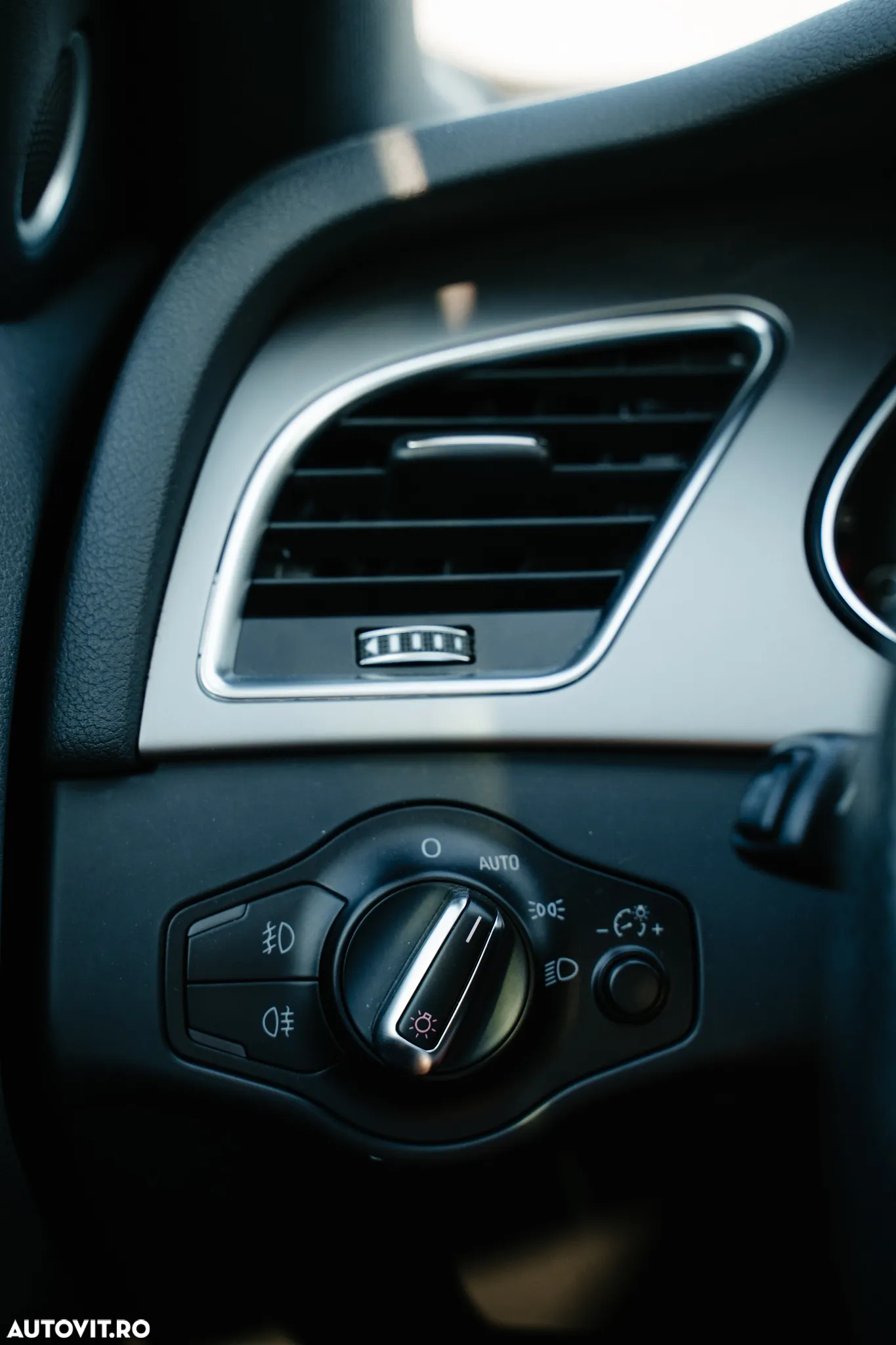 Audi A4 2.0 TDI DPF clean diesel multitronic S line Sportpaket - 14