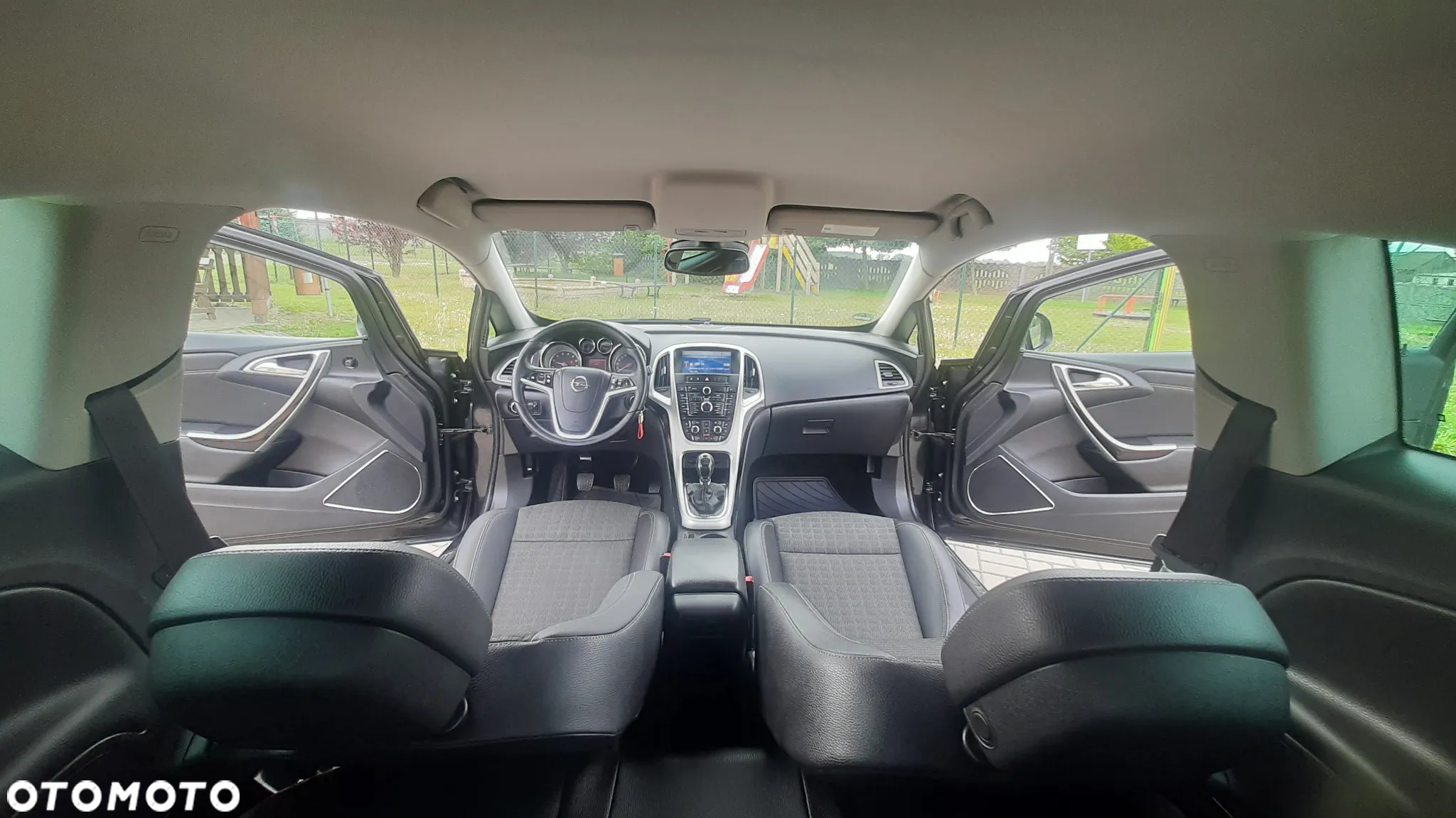 Opel Astra GTC 1.4 Turbo - 25