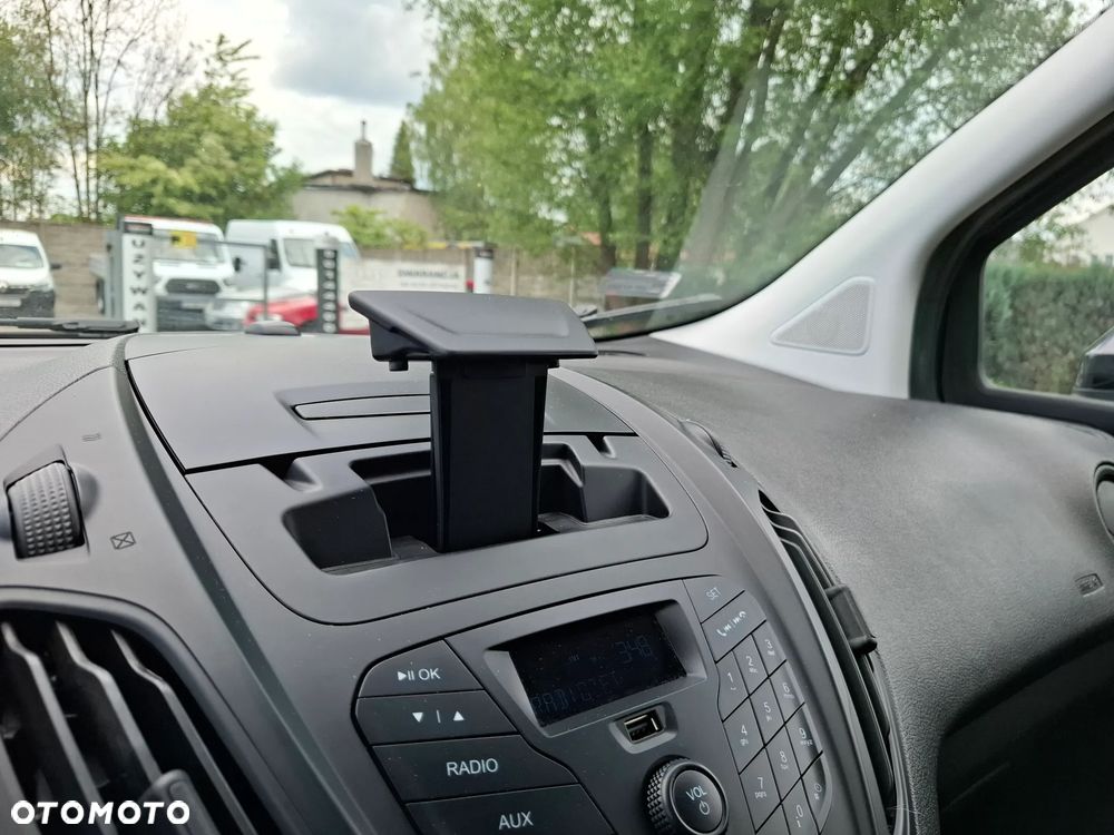 Ford Tourneo Courier 1.5 TDCi Trend - 19