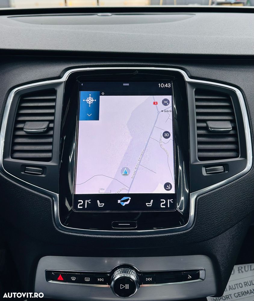 Volvo XC 90 D5 AWD Geartronic Momentum - 26