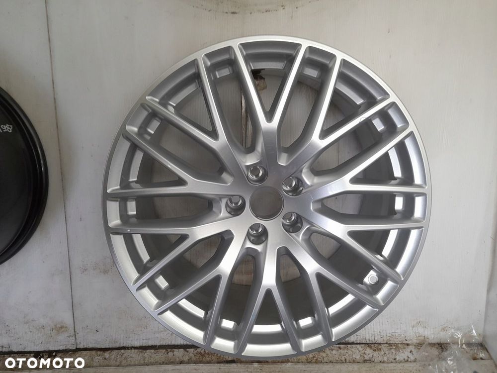 Felga aluminiowa Audi OE 4M0601025DQ 9.0" x 20" 5x112 ET28