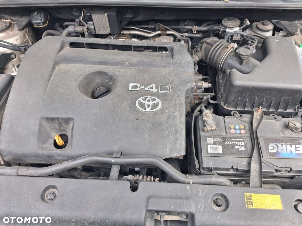 Toyota RAV4 2.2 D-4D Sol - 8