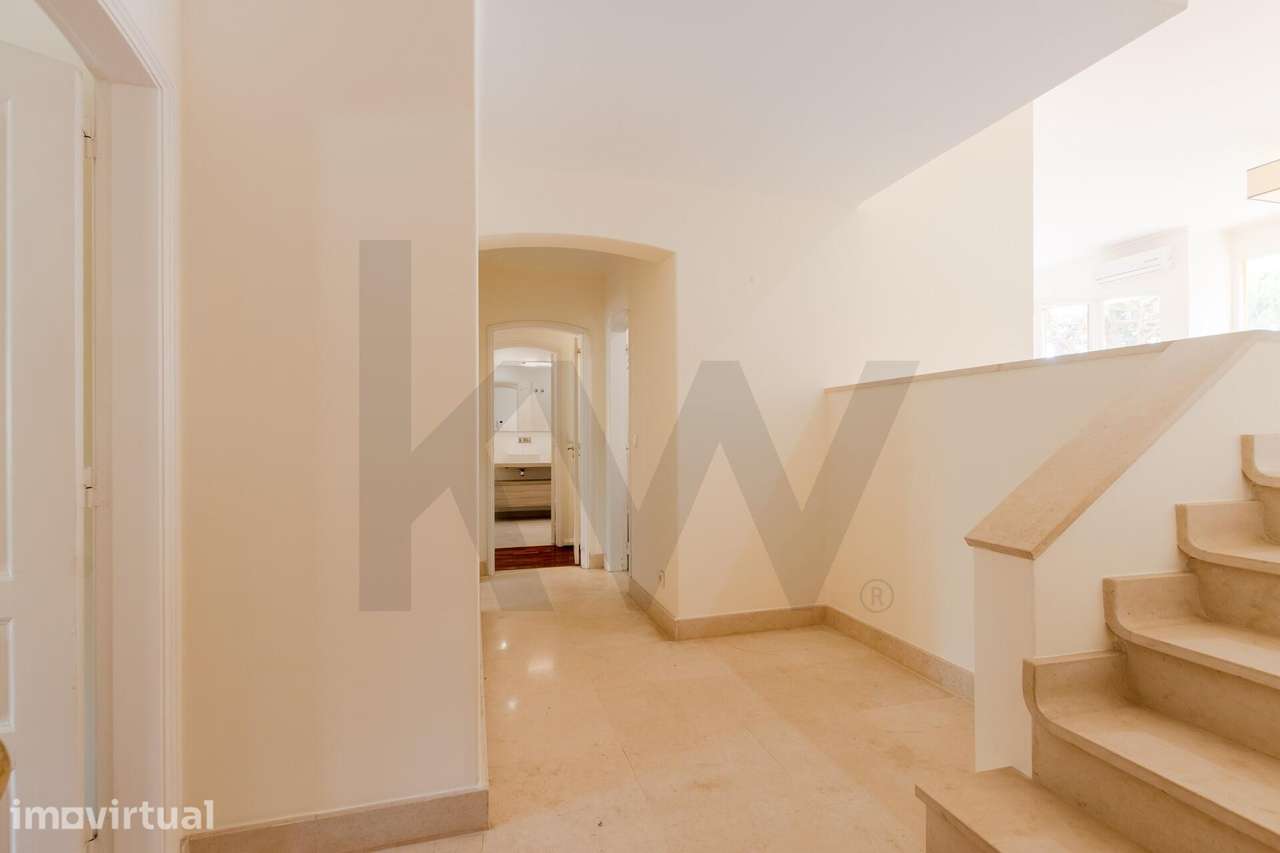 Apartamento T3 em condomínio com Piscina e Garagem Box para arrendamen - Grande imagem: 3/28