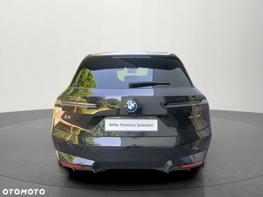 BMW iX xDrive40 76.6kWh - 8