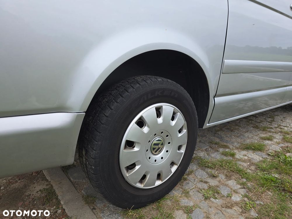 Volkswagen Multivan - 14