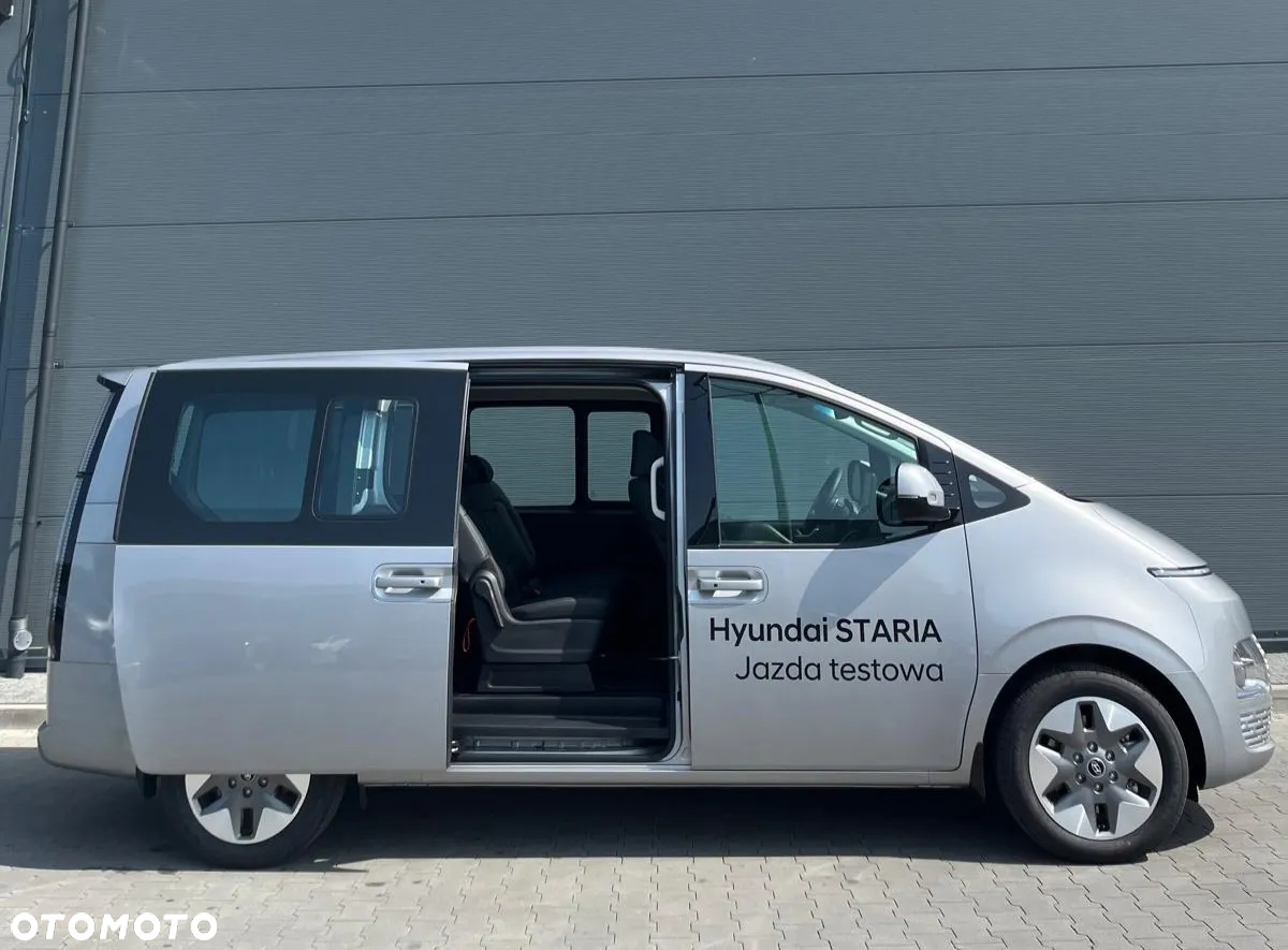 Hyundai Staria 1.6 T-GDI HEV Smart - 6