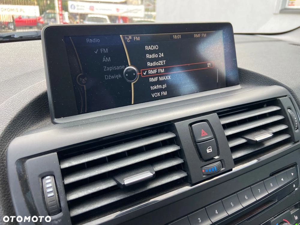 BMW Seria 1 118i Sport Line - 19