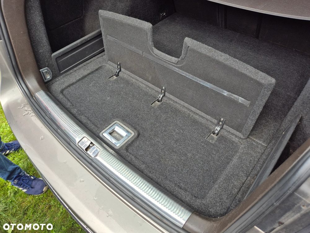 Volkswagen Passat 2.0 TDI Comfortline - 15