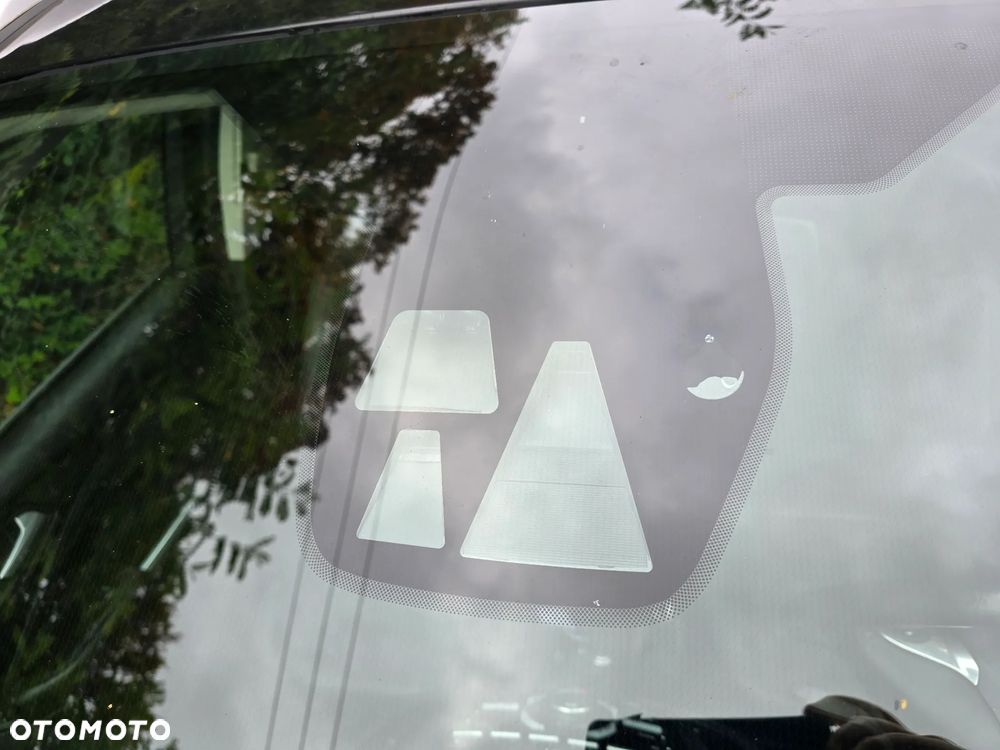 Ford Kuga 2.0 TDCi 4WD Titanium - 12