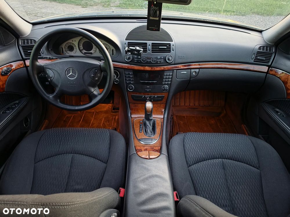 Mercedes-Benz Klasa E - 7