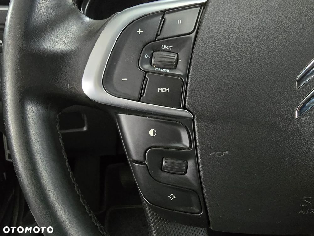 Citroën C4 VTi 120 Style - 26