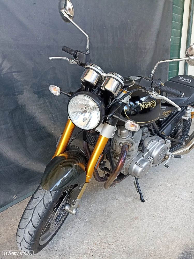 Norton Commando - 2