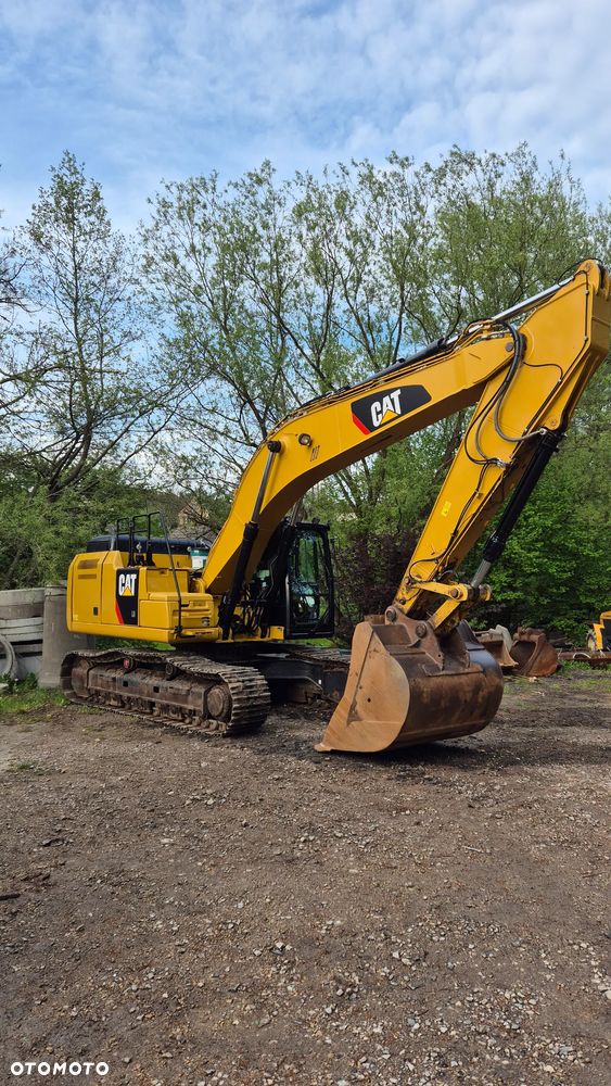 Caterpillar 330 FLN - 28