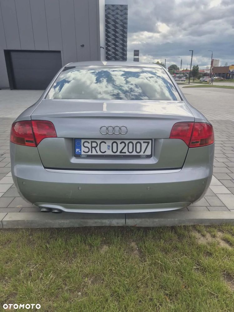 Audi A4 Limousine 2.0 TDI DPF - 6