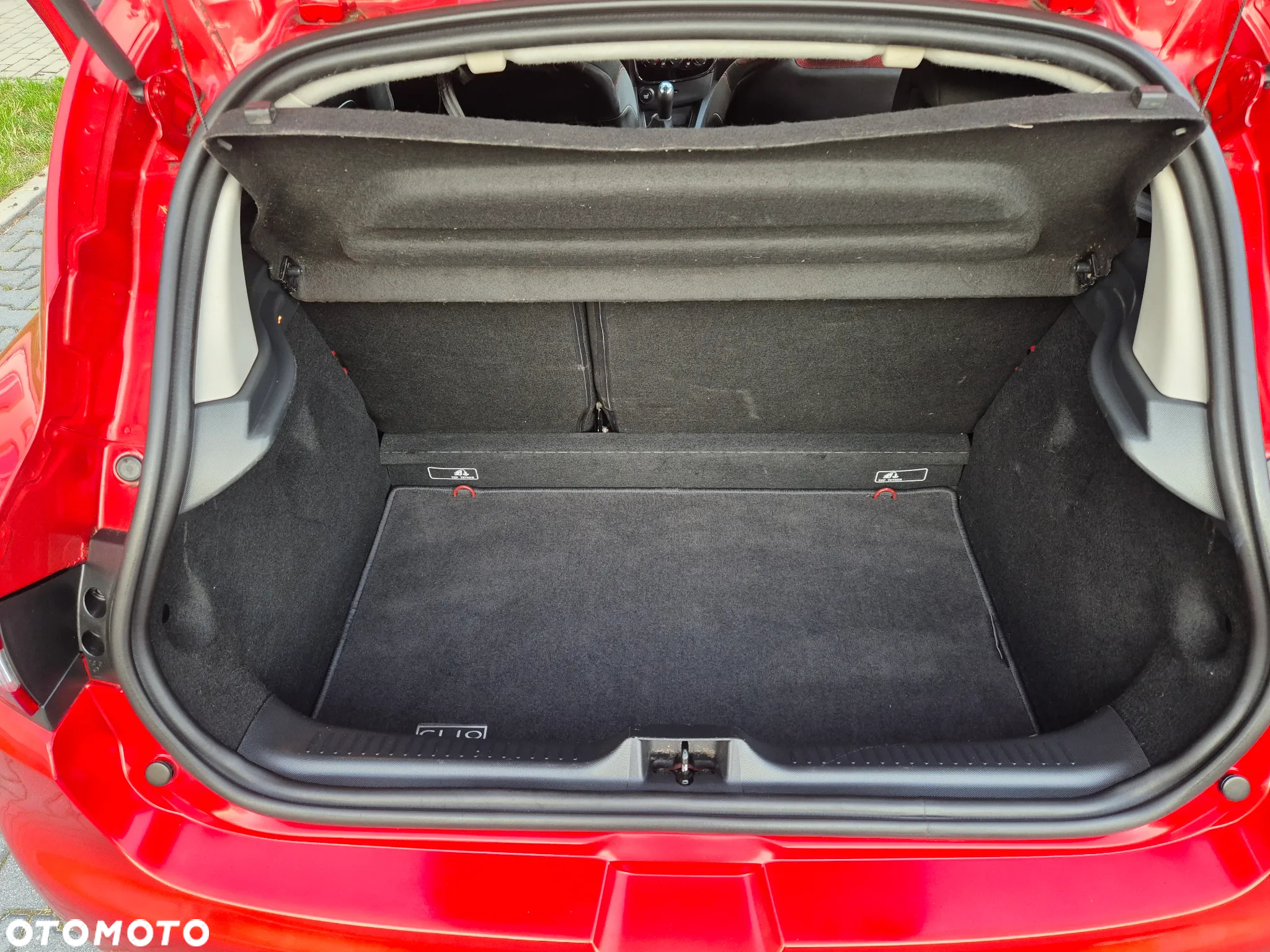 Renault Clio - 12
