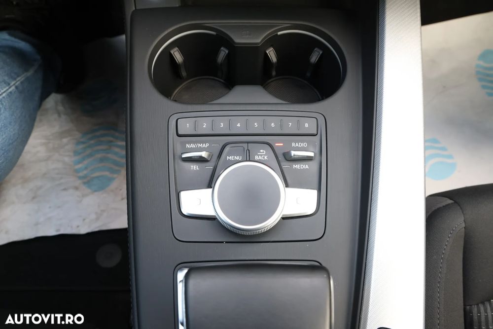 Audi A4 Limuzina 2.0 TDI ultra S tronic design - 24