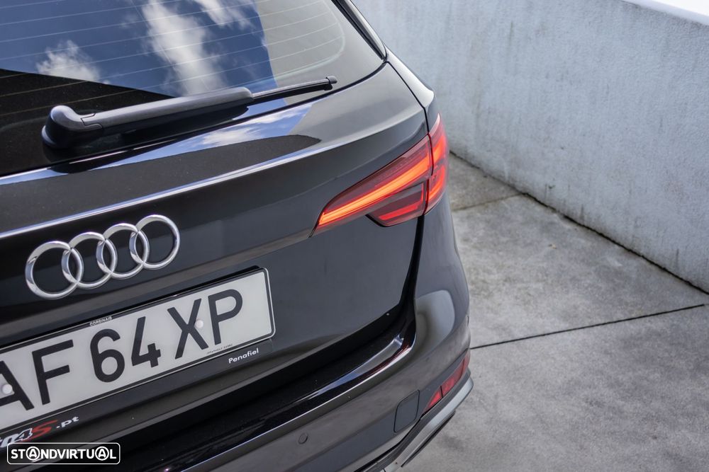 Audi RS4 Avant - 13