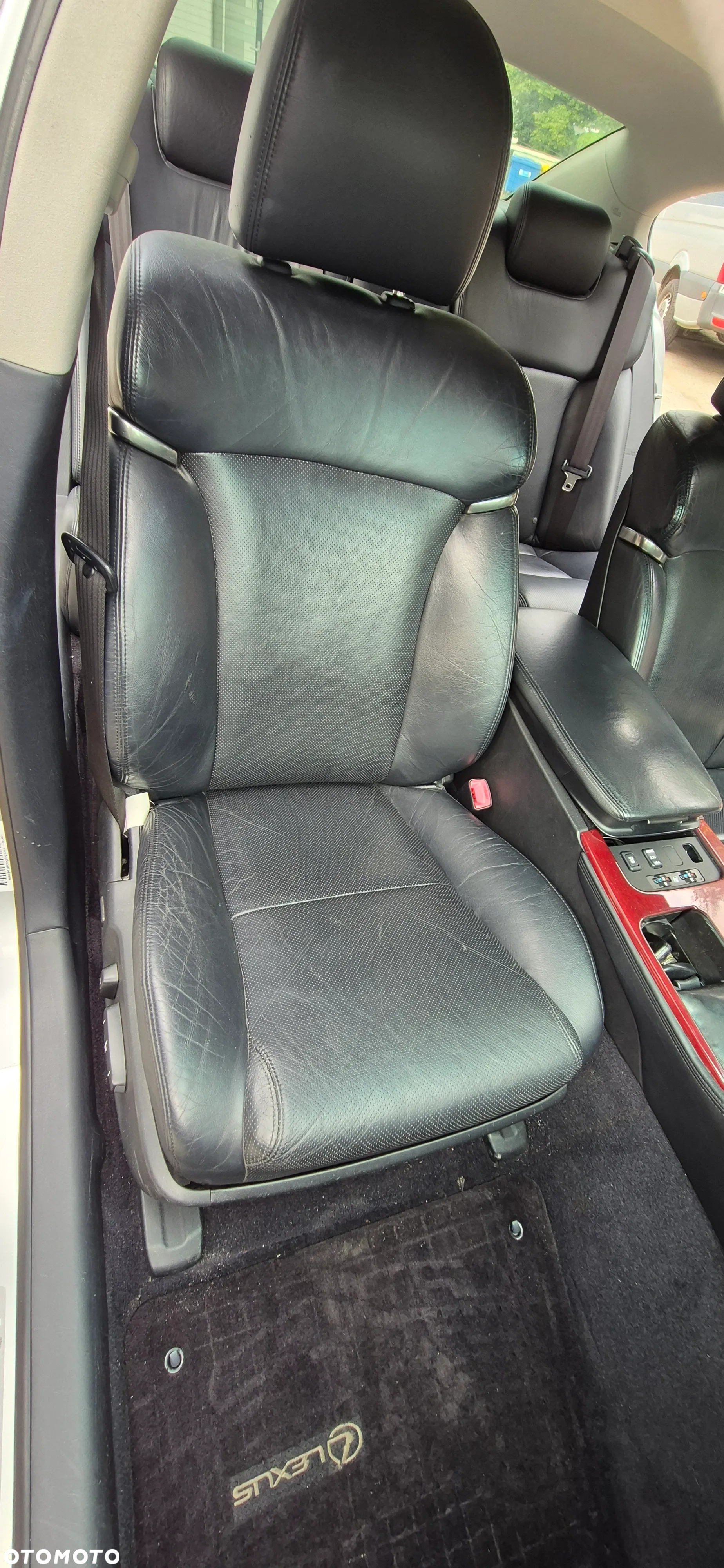 Lexus GS - 15