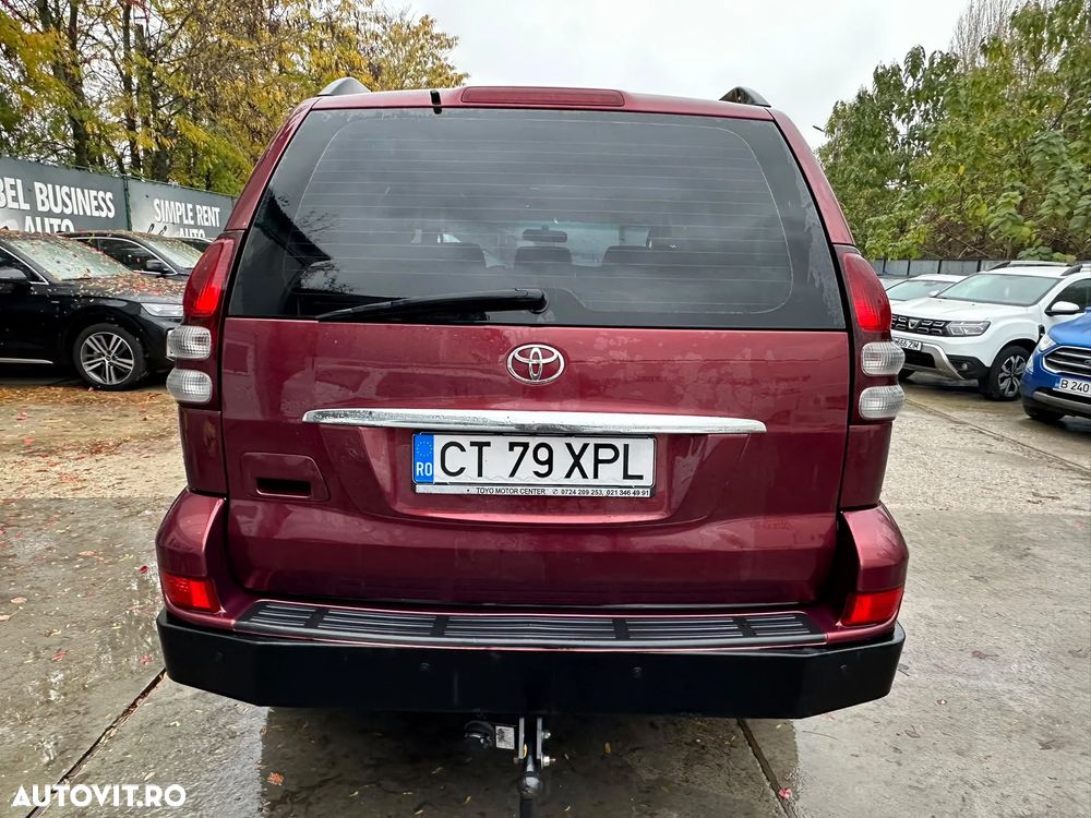 Toyota Land Cruiser - 7
