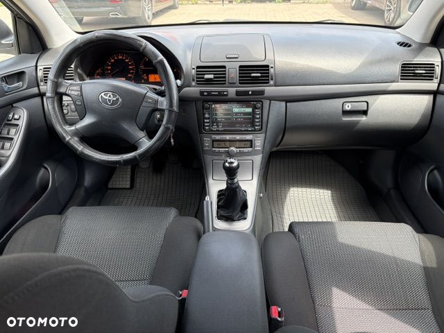 Toyota Avensis 2.2 D-4D Sol Platinium - 5