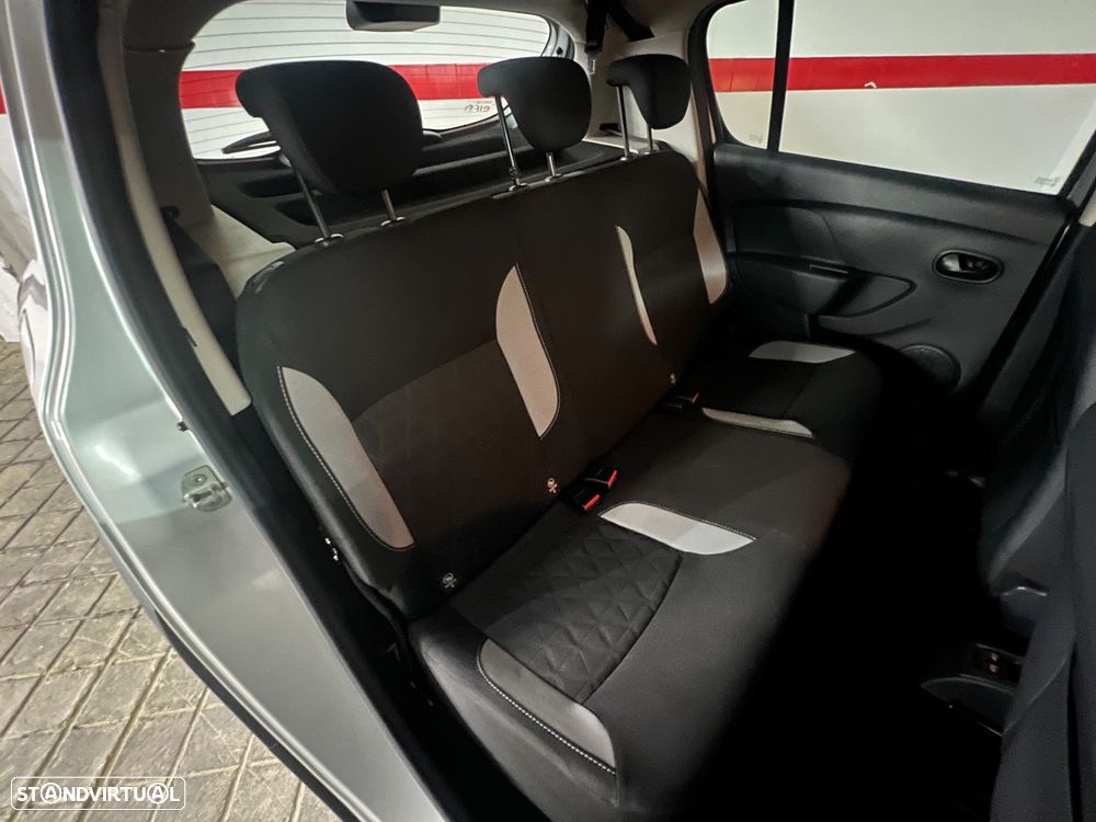 Dacia Sandero 0.9 TCe Stepway - 11