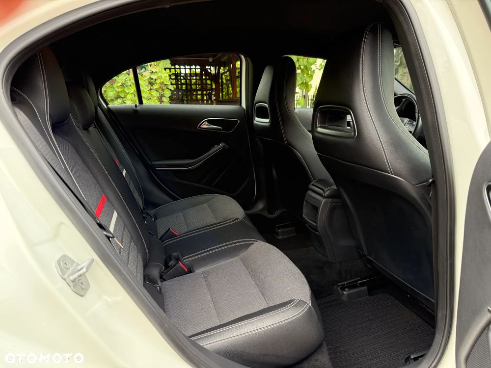 Mercedes-Benz Klasa A 180 (BlueEFFICIENCY) Style - 20