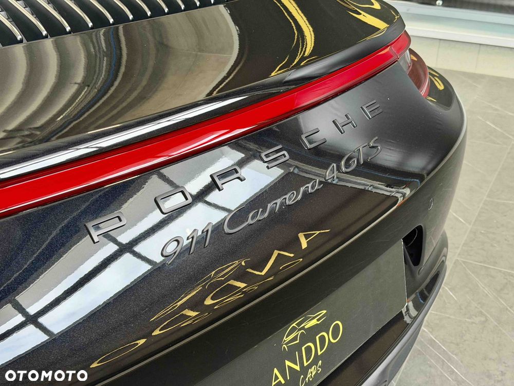 Porsche 911 Carrera 4 GTS PDK - 35